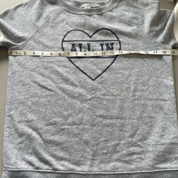 Old Navy Sweatshirt Long Sleeve Graphic Heart Spell Out XS Casual Cutesy Crew - Picture 8 of 9